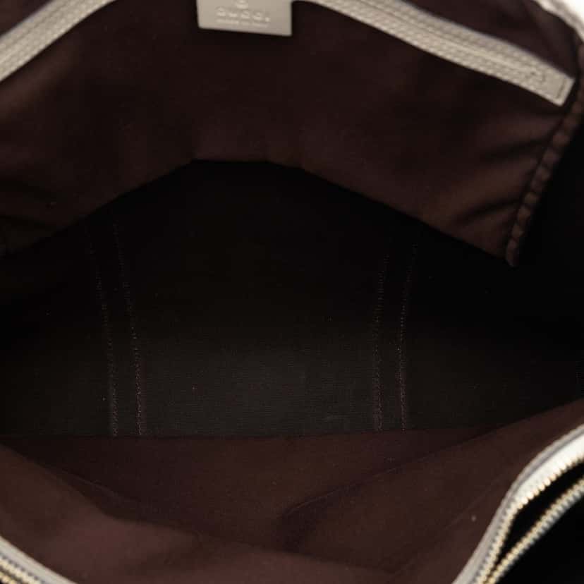 Gucci GG Supreme Joy Vertical Tote Beige Very good condition - Model View