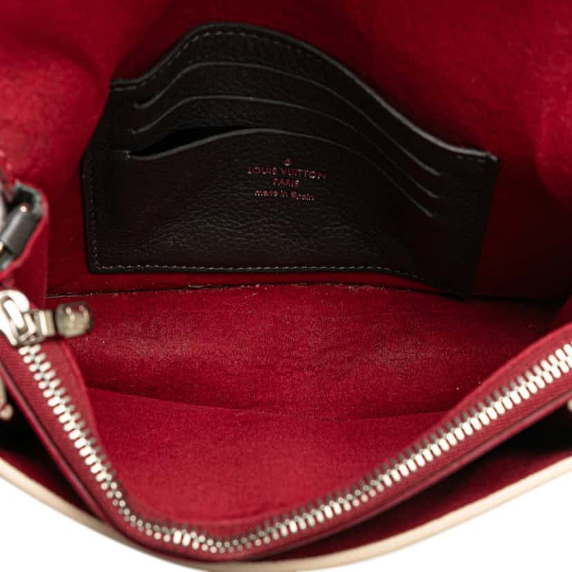 Louis Vuitton Bicolor Leather MyLockMe Chain Pochette Red Leather Very good condition - Model View