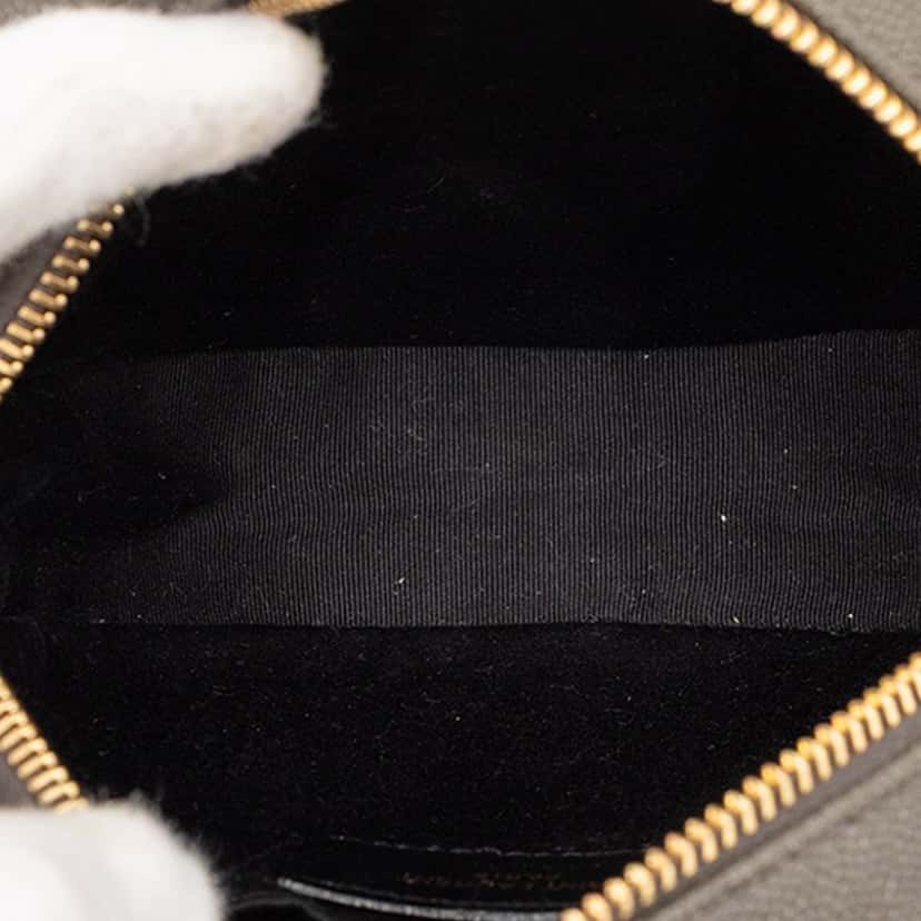 Saint Laurent Grain De Poudre Chevron Round Vinyle Camera Bag Other Leather Very good condition - Model View