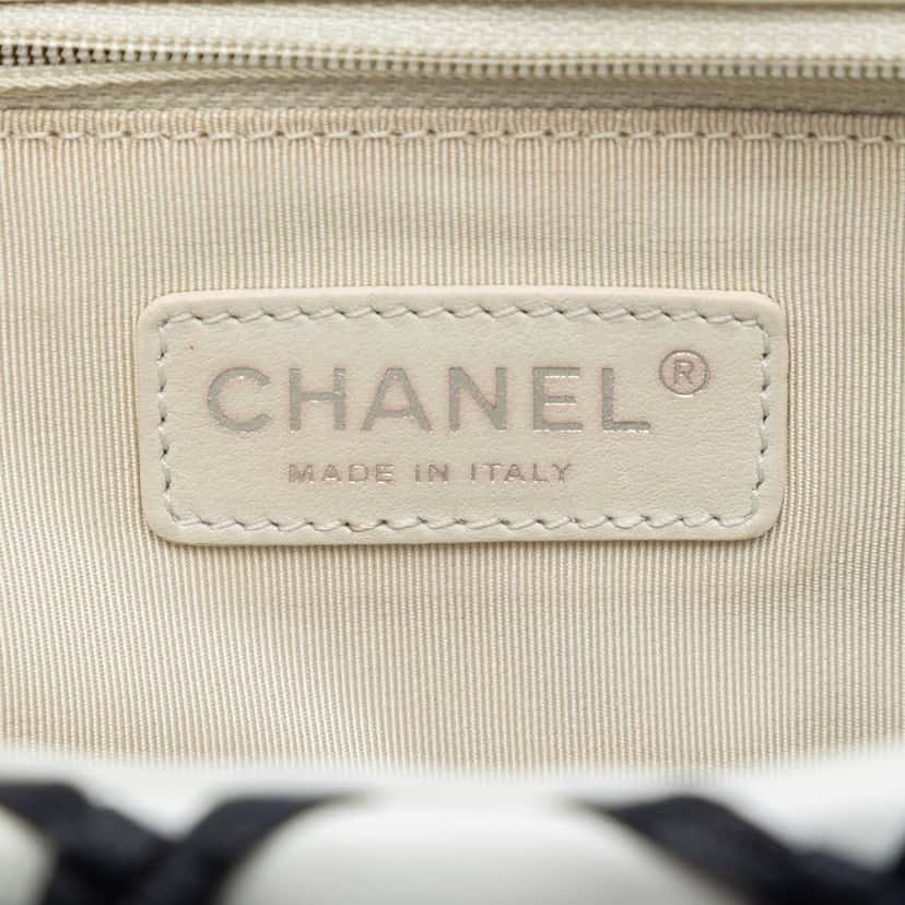 Chanel Jumbo Lambskin Canebiers Net Flap White Leather Very good condition - Box View