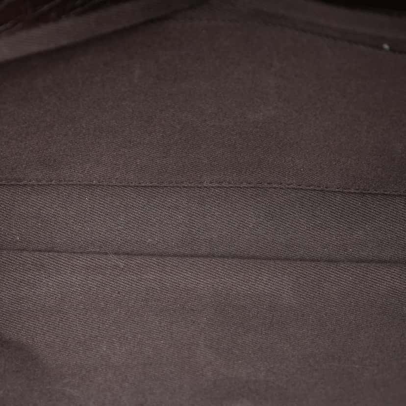 Gucci GG Canvas Bamboo Bar Crossbody Beige Very good condition - Model View