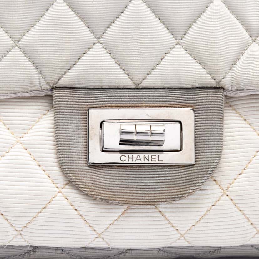Chanel Small Tricolor Quilted Jersey Reissue 2.55 East West Flap White Very good condition - Box View