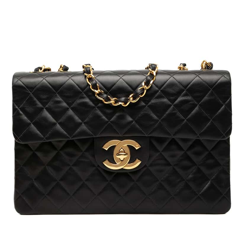 Chanel Maxi XL Classic Lambskin Single Flap Black Leather Very good condition - Front View