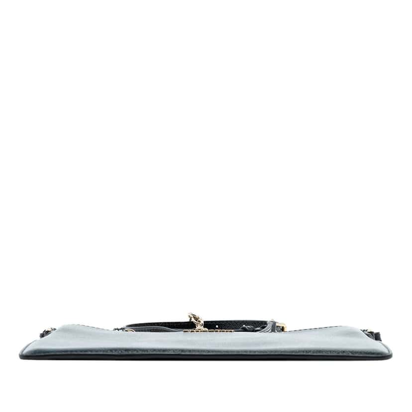 Burberry Grained Leather Peyton Crossbody Black Leather Very good condition - Inside View