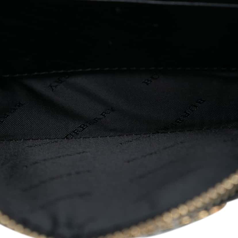 Burberry Grained Leather Peyton Crossbody Black Leather Very good condition - Model View