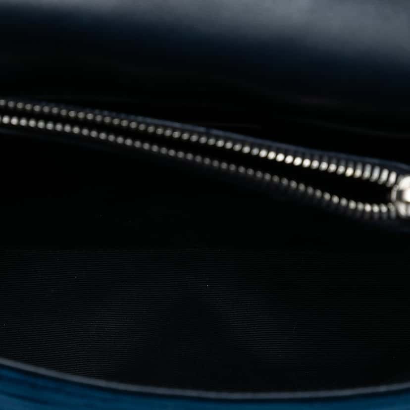 Saint Laurent Small Velvet Monogram West Hollywood Crossbody Blue Very good condition - Model View