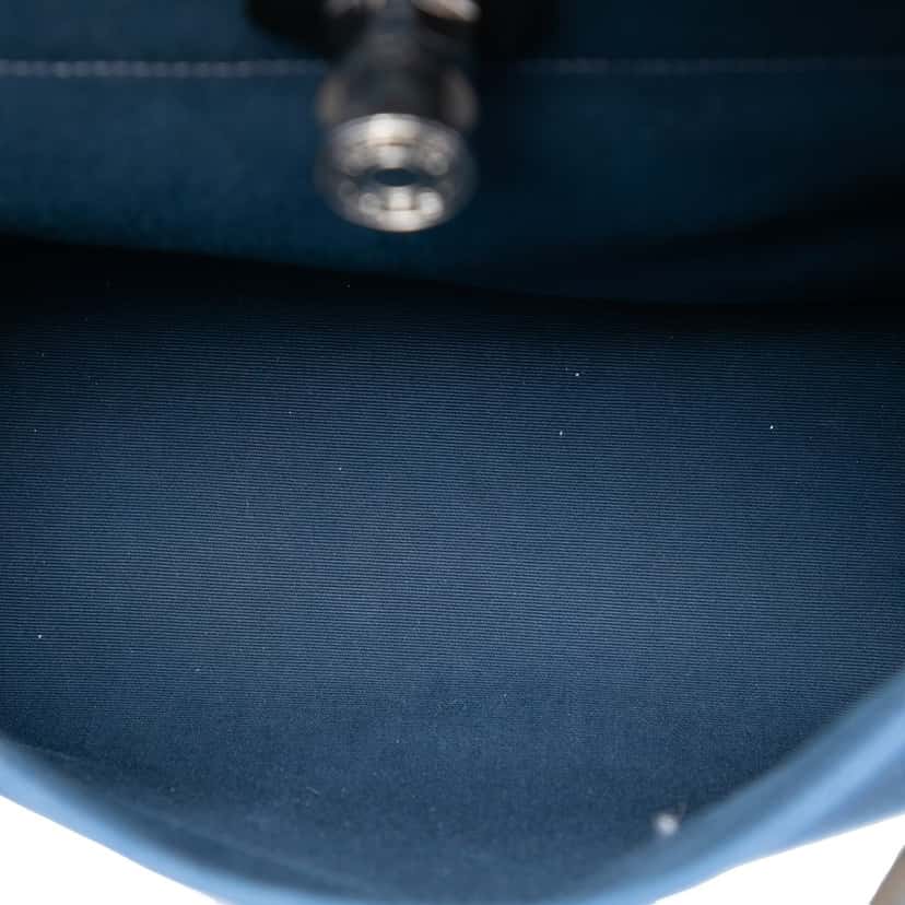 Hermès Toile Herbag Zip 31 Blue Very good condition - Model View