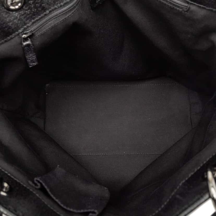 Gucci Large GG Canvas Eclipse Tote Black Very good condition - Model View