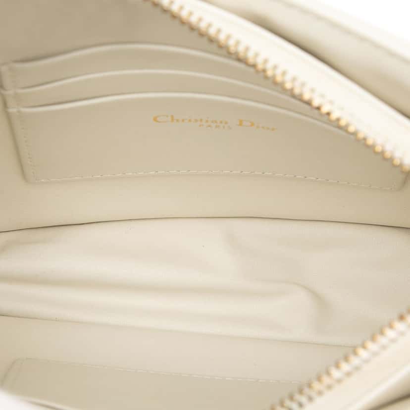 Dior Supple Cannage Calfskin Caro Every Dior Pouch White Leather Very good condition - Model View
