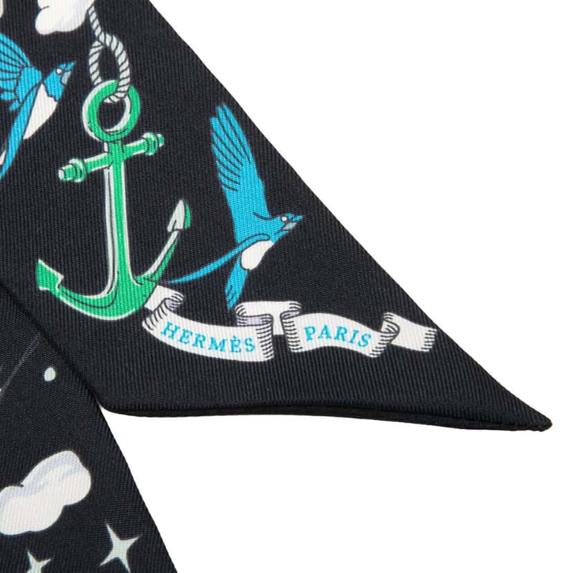 Hermès Sur Mon Nuage Silk Twilly Scarf Black Very good condition - Inside View