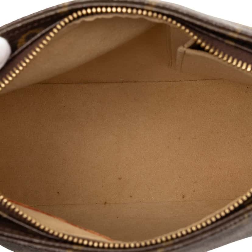 Louis Vuitton Monogram Looping MM Brown Very good condition - Model View