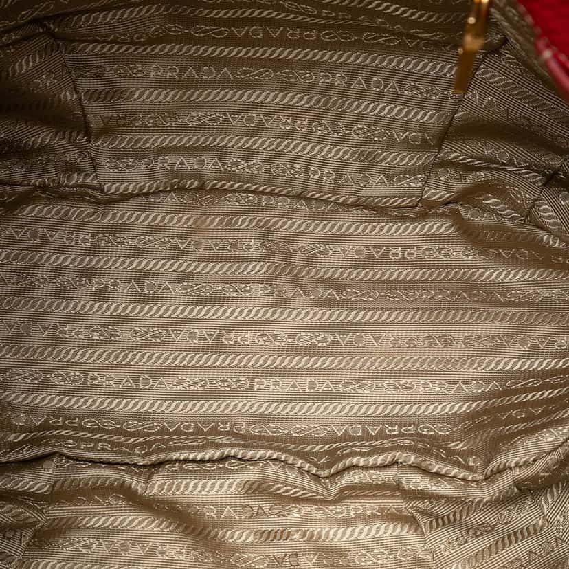 Prada Vitello Daino Open Convertible Tote Red Leather Very good condition - Model View