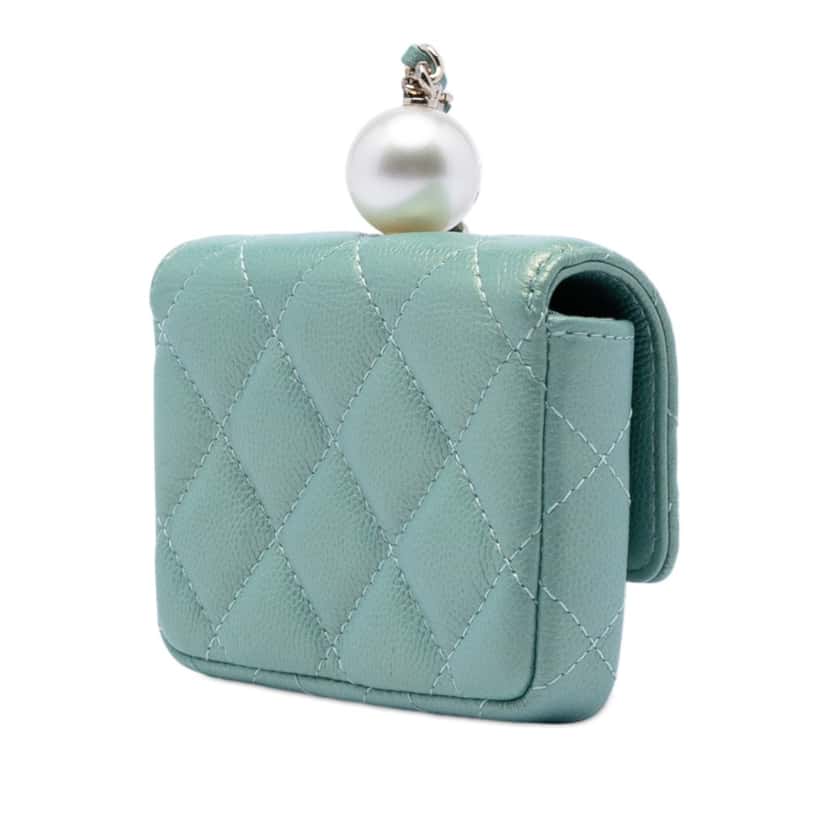 Chanel Iridescent Caviar Pearl On Top Coin Purse With Chain Green Leather Very good condition - Back View
