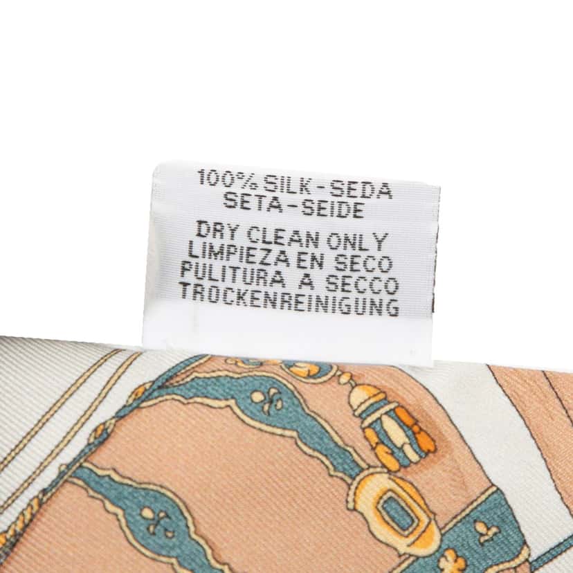 Hermès Grand Apparat Silk Twilly Scarf White Very good condition - Inside View