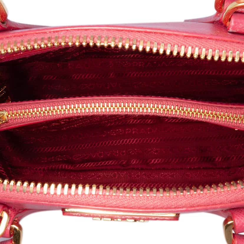 Prada Small Saffiano Lux Promenade Satchel Pink Leather Good condition - Model View