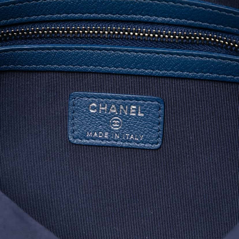 Chanel Medium Aged Calfskin Gabrielle O Case Clutch Blue Leather Very good condition - Box View
