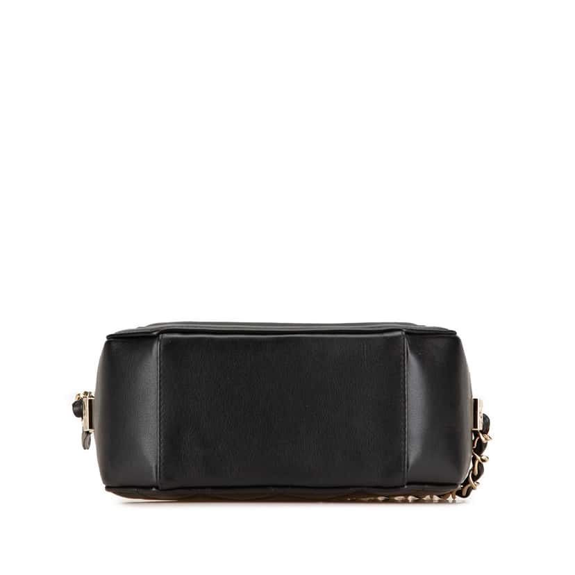 Chanel CC Quilted Lambskin Octagon Camera Case Black Leather Very good condition - Inside View