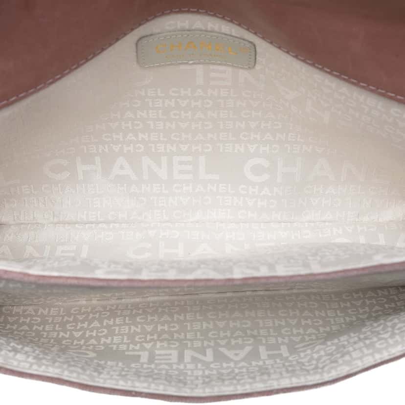 Chanel Quilted Velvet Giant Mademoiselle Turnlock Shoulder Bag Pink Very good condition - Model View