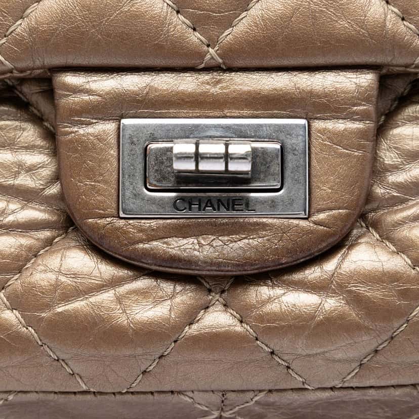 Chanel Quilted Metallic Aged Calfskin Reissue 2.55 Double Flap 226 Brown Leather Very good condition - Box View