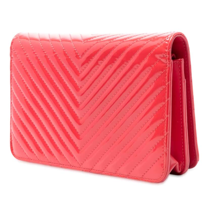 Chanel CC Patent Diamond Quilted Wallet On Chain Red Leather Very good condition - Back View
