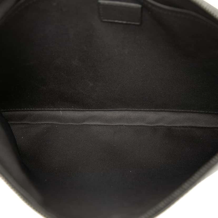 Louis Vuitton Monogram Shadow Discovery Pochette Black Leather Very good condition - Model View