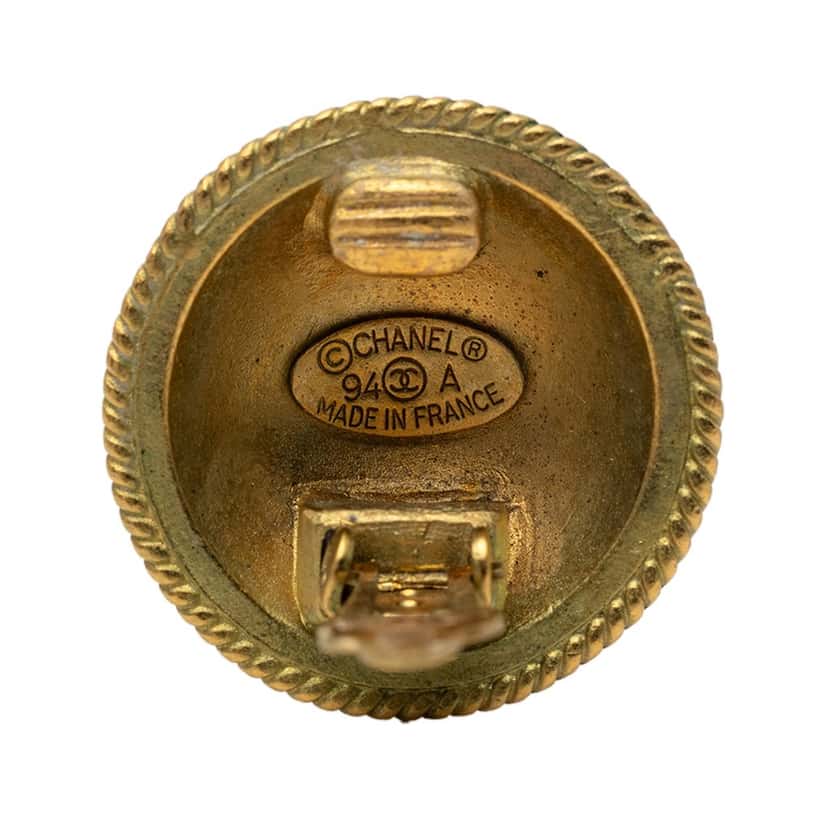 Chanel CC Gold Plated Round Clip On Earrings Gold Metal Very good condition - Inside View