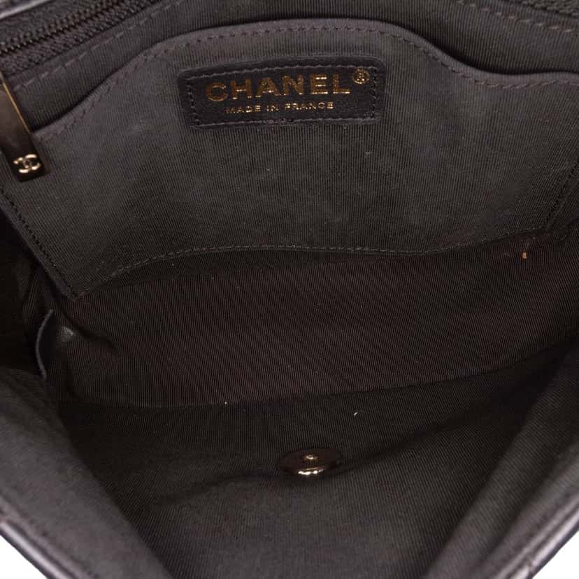Chanel Quilted Calfskin Bolero de Chanel Flap Black Leather Good condition - Model View