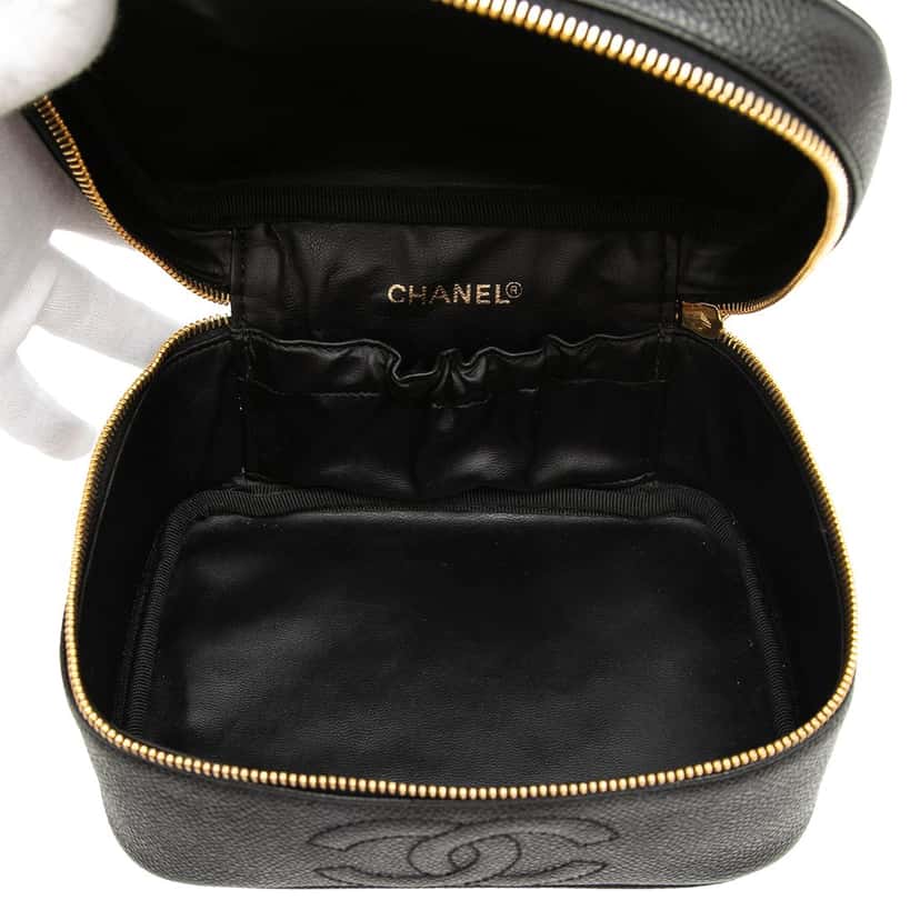Chanel CC Caviar Vanity Bag Black Leather Very good condition - Model View