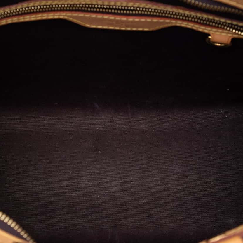 Louis Vuitton Monogram Vernis Brea MM Purple Leather Very good condition - Model View