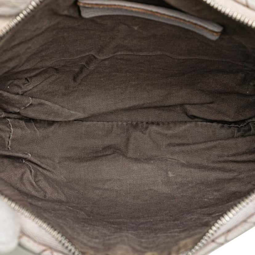 Bottega Veneta Cervo Intrecciato Crossbody Purple Leather Very good condition - Model View