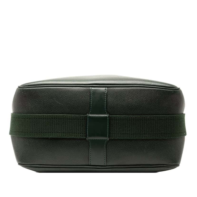 Louis Vuitton Taiga Reporter PM Green Leather Very good condition - Inside View