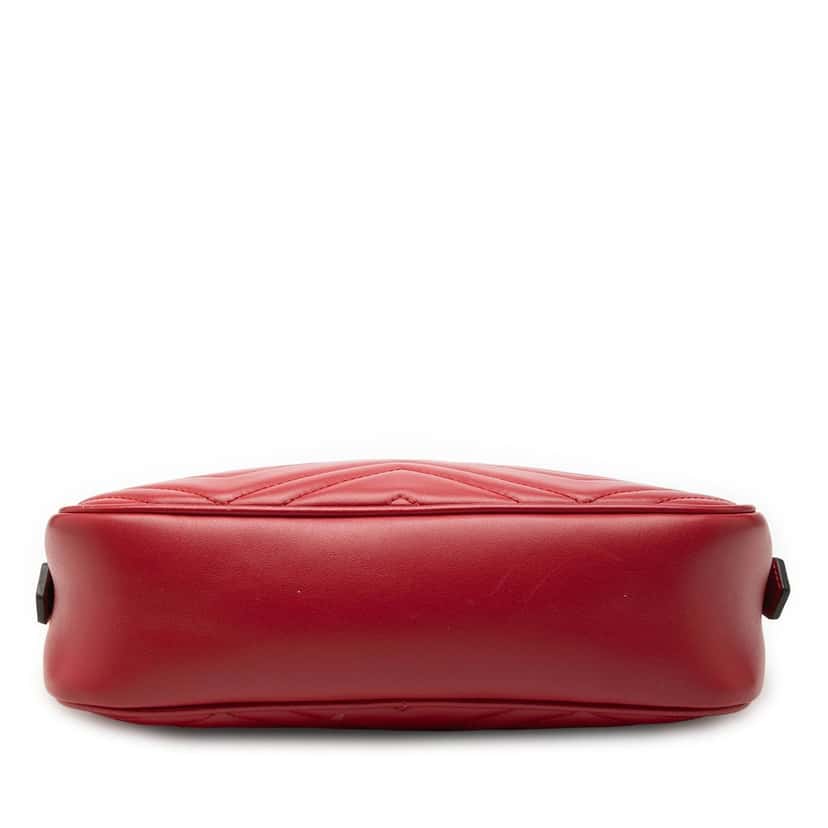 Gucci Small GG Marmont Matelasse Leather Crossbody Red Leather Very good condition - Inside View