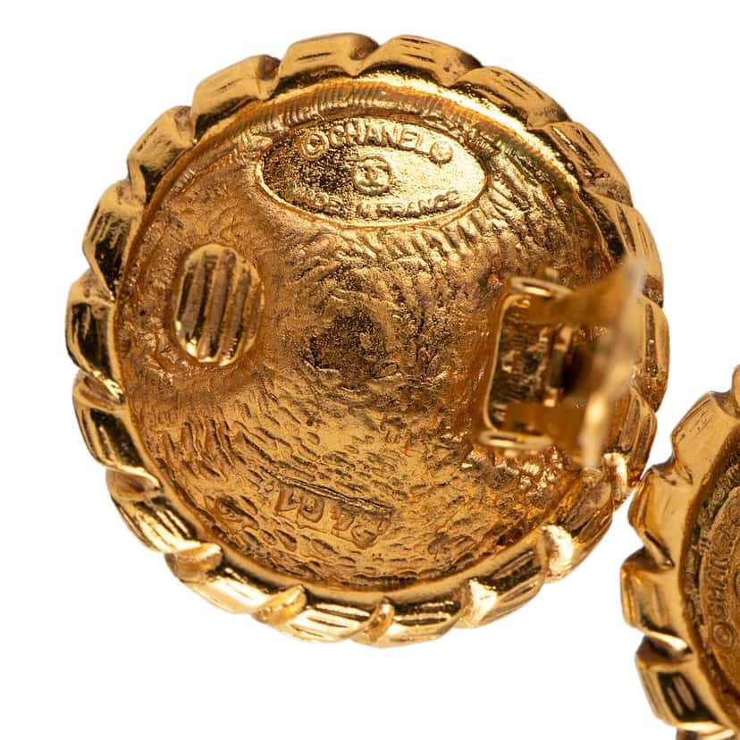 Chanel CC Gold Plated Sunburst Round Clip On Earrings Gold Metal Very good condition - Inside View