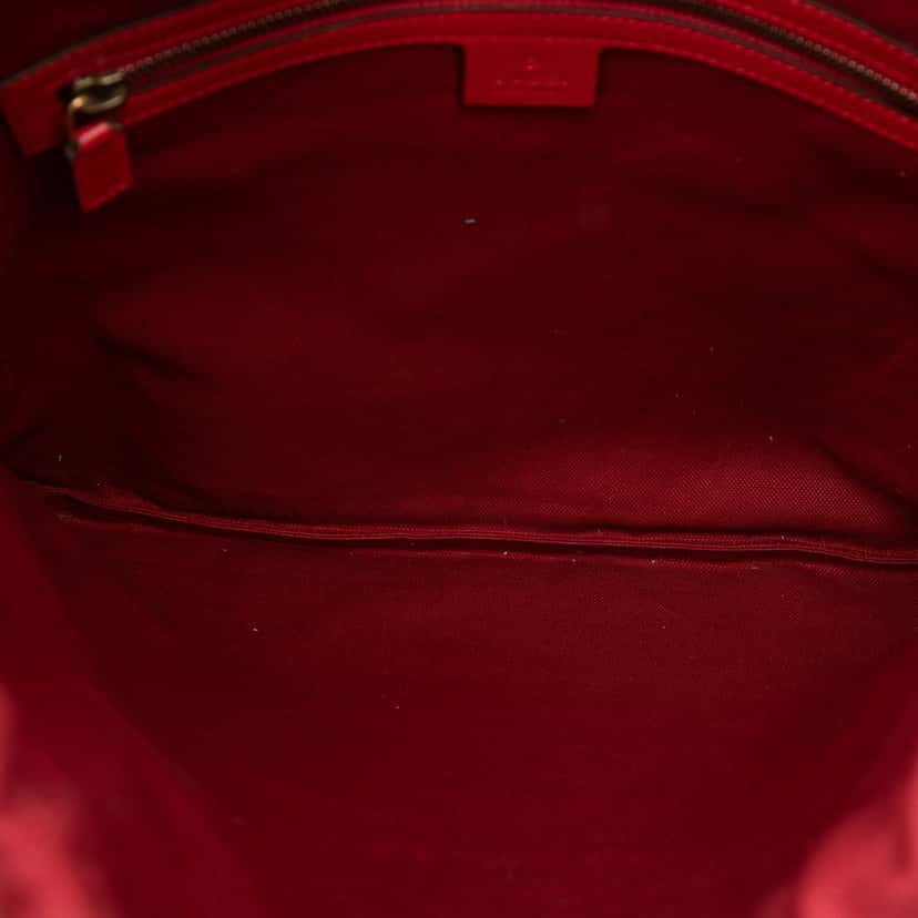 Gucci Canvas Sylvie Baiadera Web Drawstring Backpack Red Very good condition - Model View