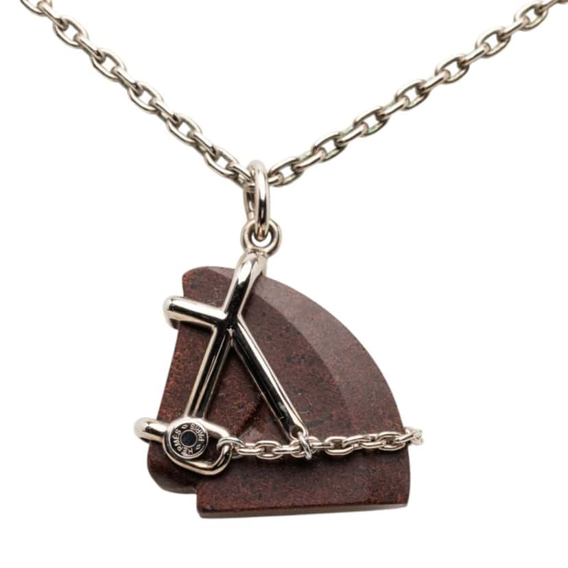 Hermès Palladium Plated Vulcanium Cheval Pendant Necklace Brown Metal Very good condition - Front View