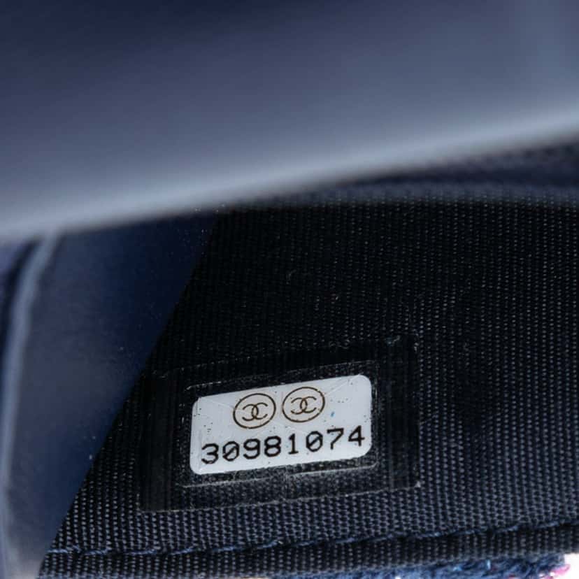 Chanel Tweed 19 Wallet On Chain Blue Very good condition - Box View