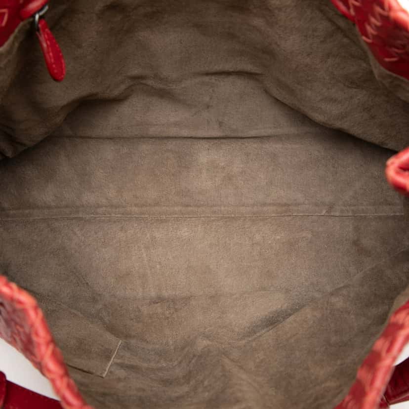 Bottega Veneta Medium Nappa Intrecciato Garda Tote Red Leather Very good condition - Model View