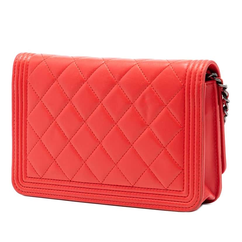 Chanel Quilted Lambskin Boy Wallet On Chain Red Leather Very good condition - Back View