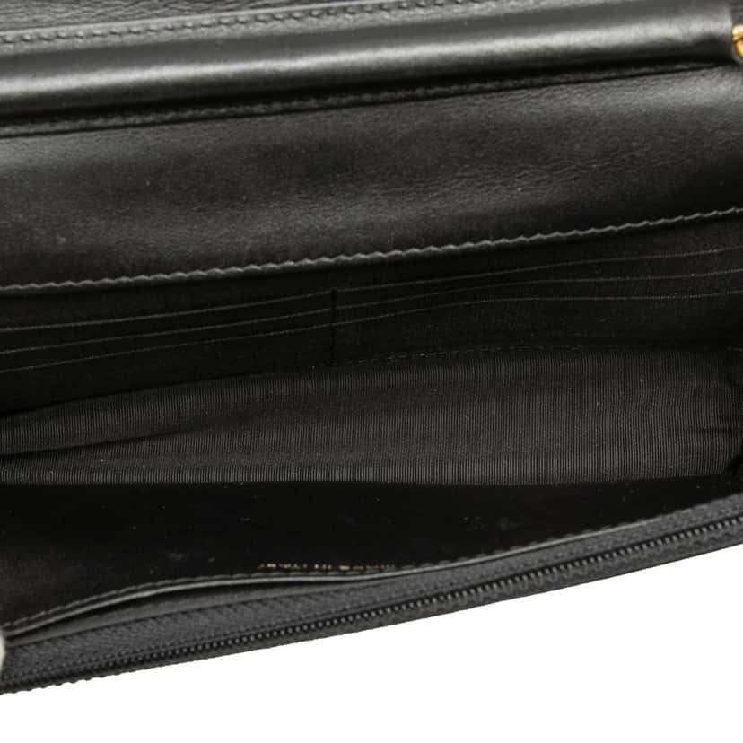 Chanel Quilted Caviar Boy Wallet on Chain Black Leather Very good condition - Model View