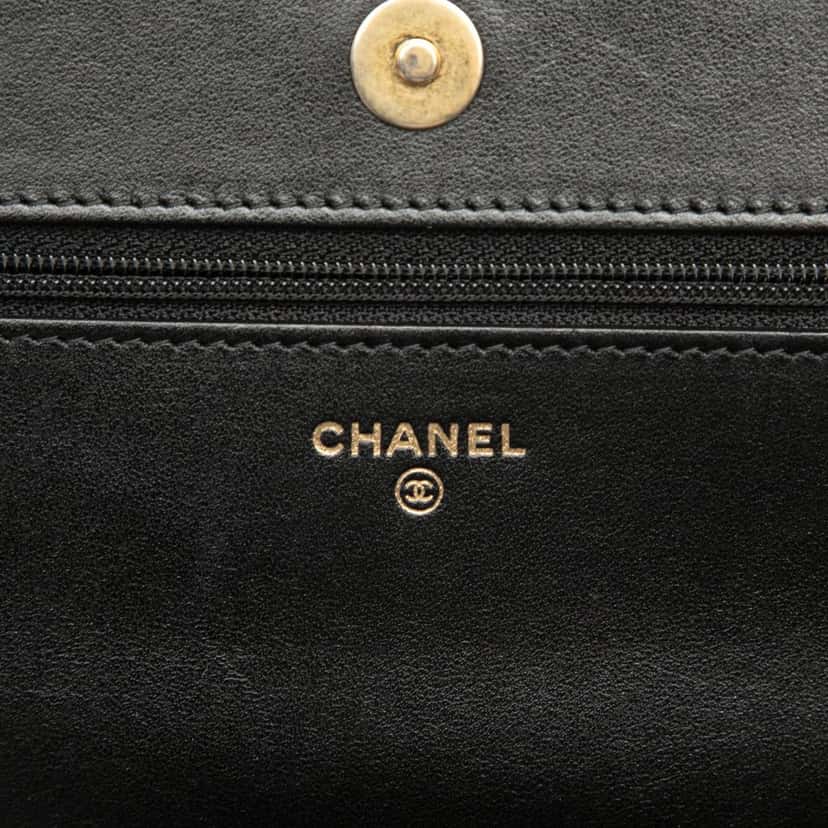 Chanel Quilted Caviar Boy Wallet on Chain Black Leather Very good condition - Box View