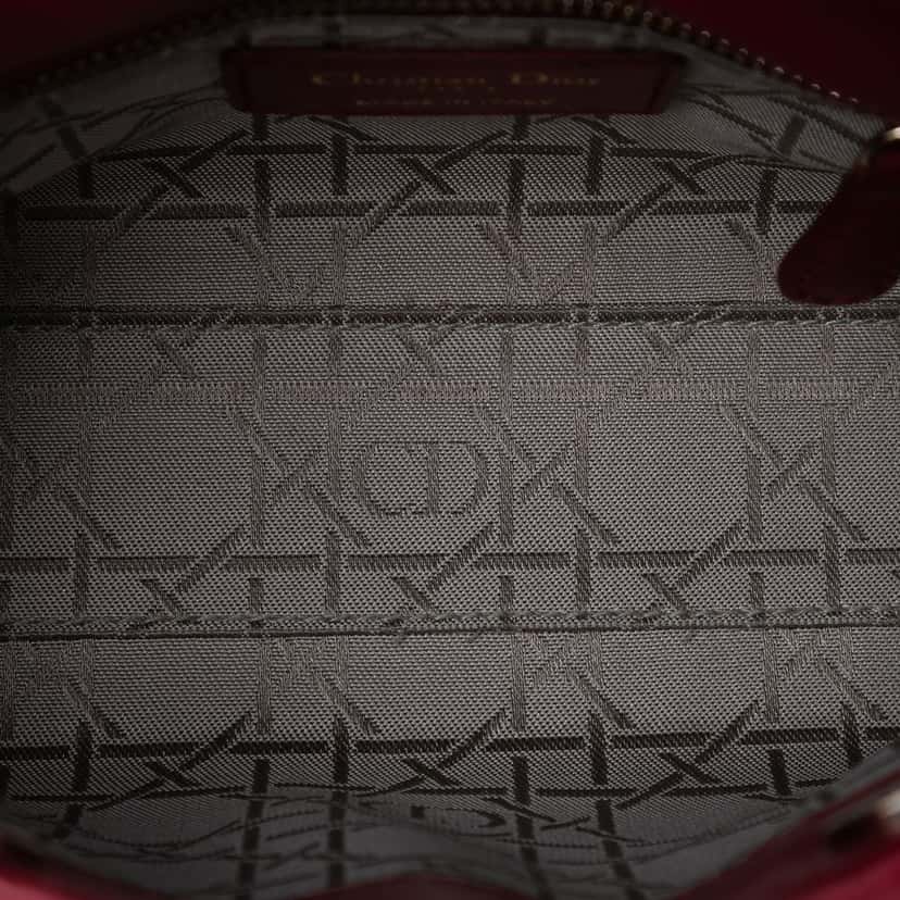 Dior Mini Lambskin Cannage Lady Dior Red Leather Very good condition - Model View