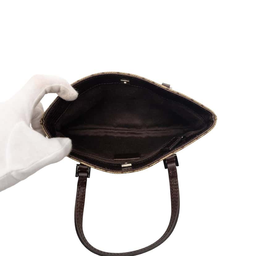 Gucci GG Supreme Handbag Beige Very good condition - Model View