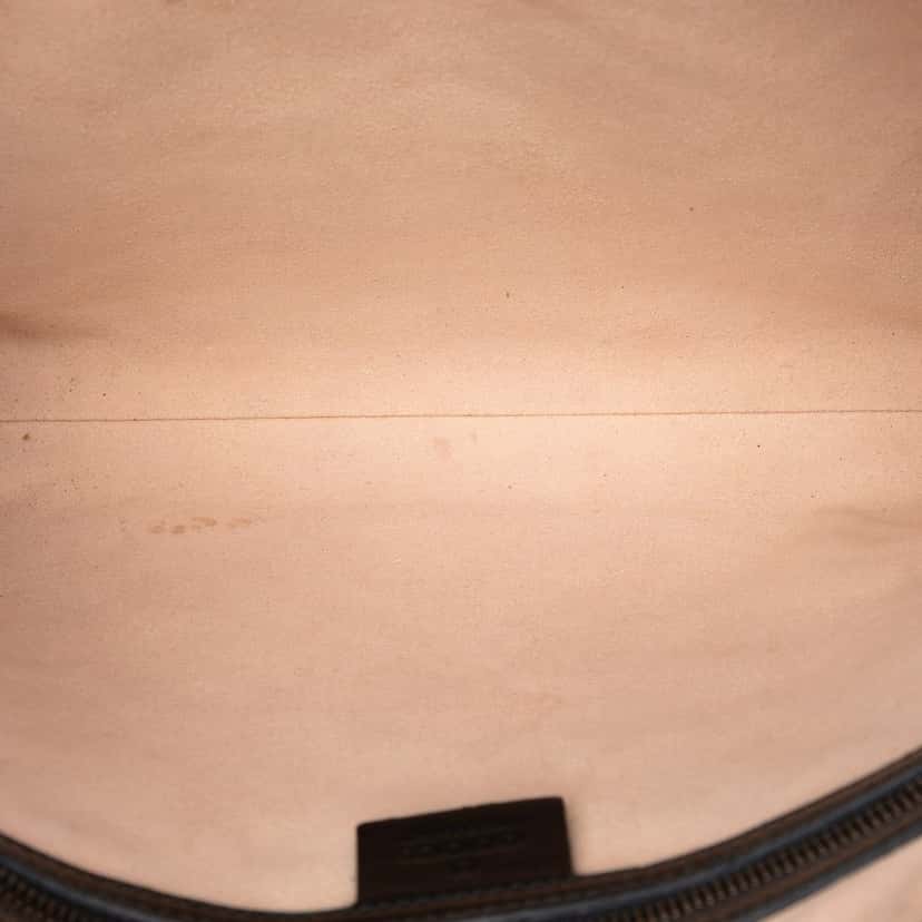 Gucci GG Marmont Matelasse Leather Portfolio Clutch Black Leather Very good condition - Model View