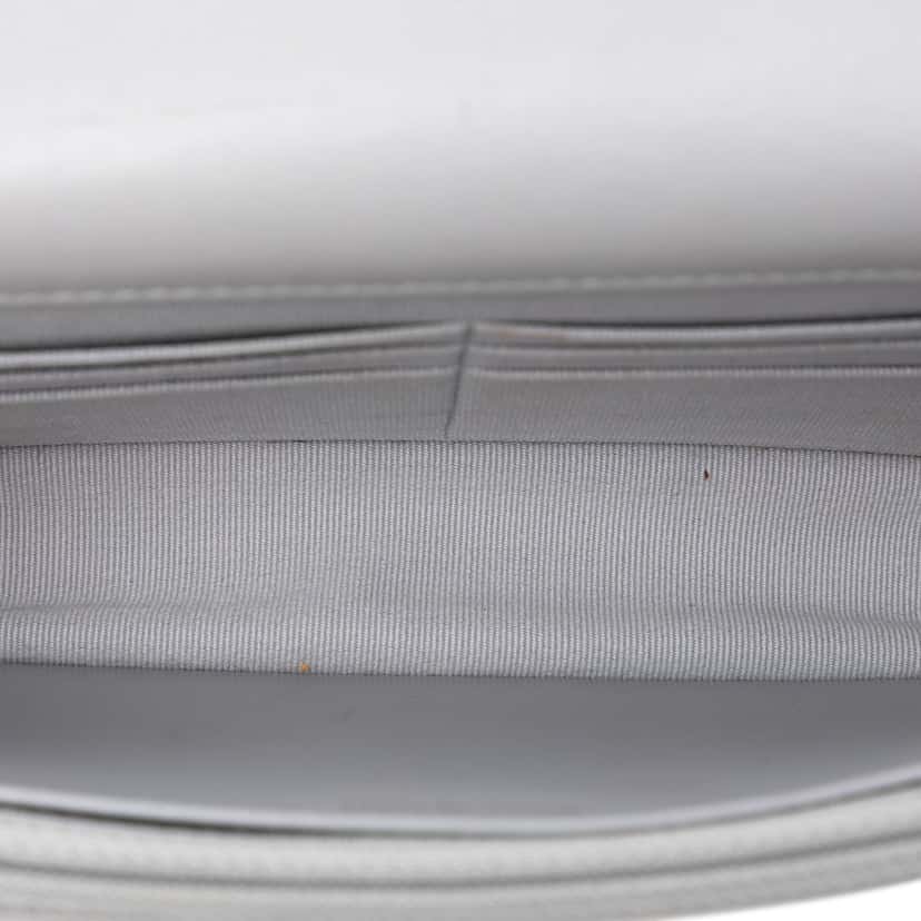 Chanel Quilted Lambskin 19 Wallet on Chain Other Leather Very good condition - Model View