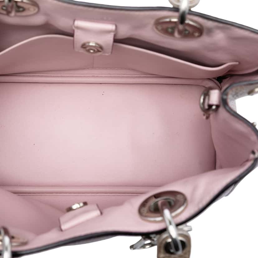 Dior Small Metallic Leather Diorissimo Satchel Silver Leather Very good condition - Model View
