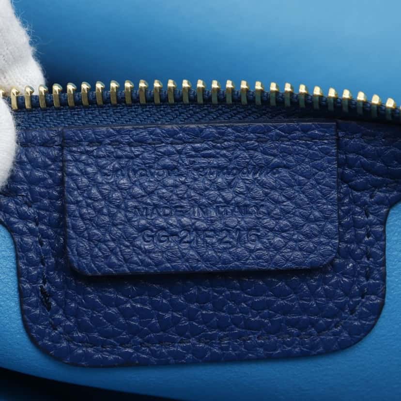 Ferragamo Medium Leather Pebbled Amy Tote Blue Leather Very good condition - Box View