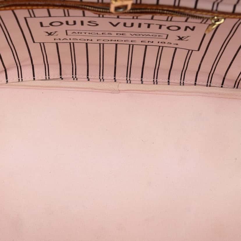 Louis Vuitton Monogram Neverfull MM Brown Very good condition - Model View