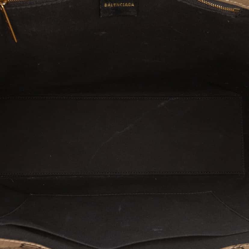 Balenciaga BB Monogram Coated Canvas Signature Shopper M Brown Very good condition - Model View