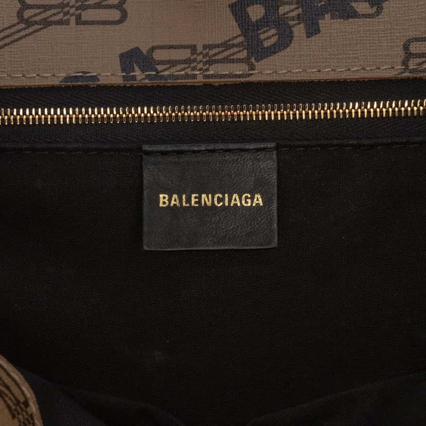 Balenciaga BB Monogram Coated Canvas Signature Shopper M Brown Very good condition - Box View