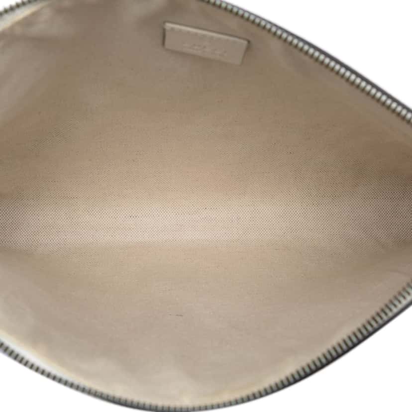 Gucci Leather Logo Clutch White Leather Very good condition - Model View